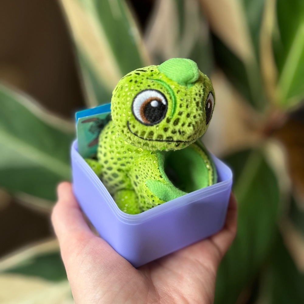 Pascal Disney Cutie Cuff